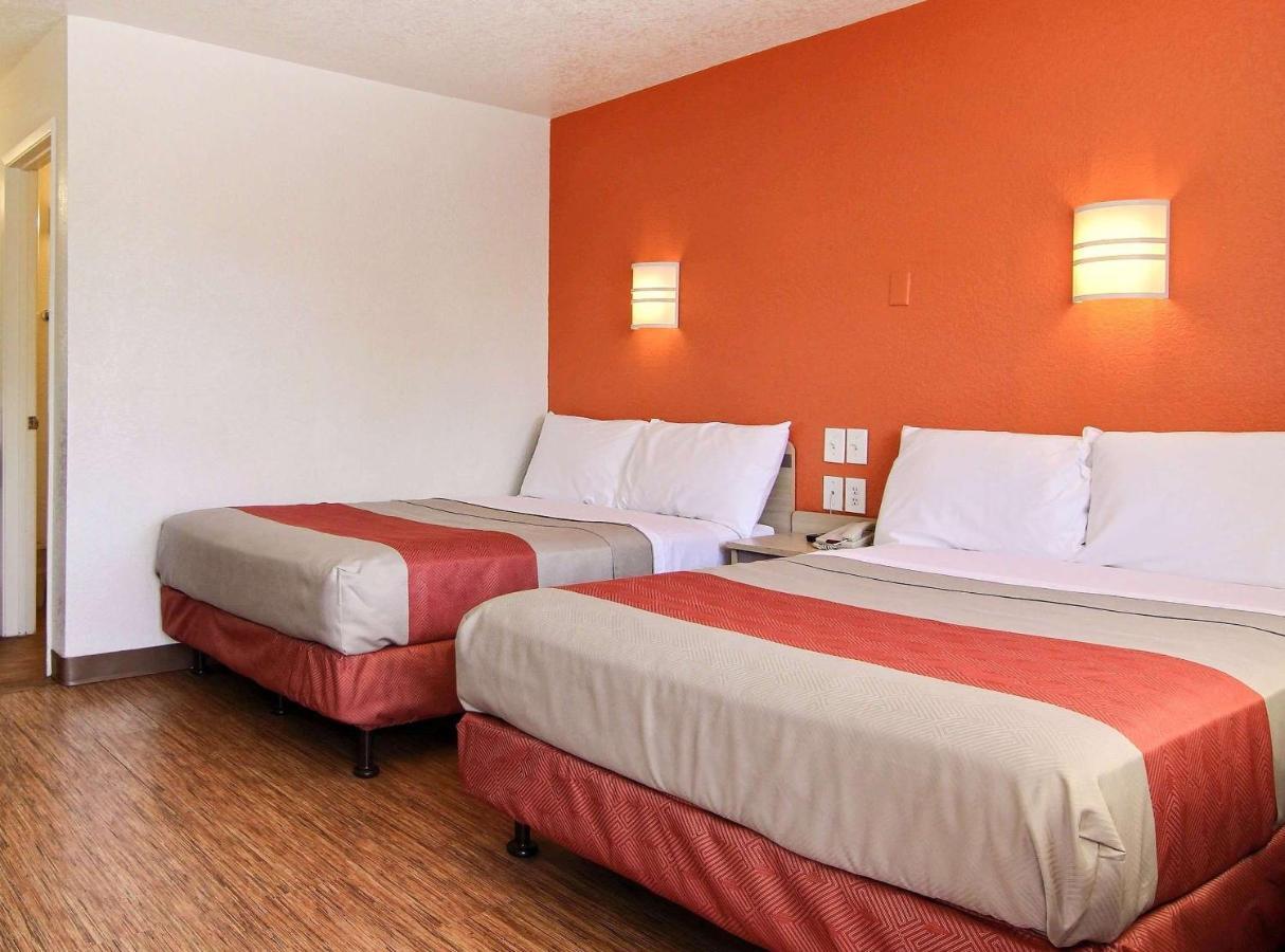 Motel 6-Tacoma, Wa - 파이프 외부 사진