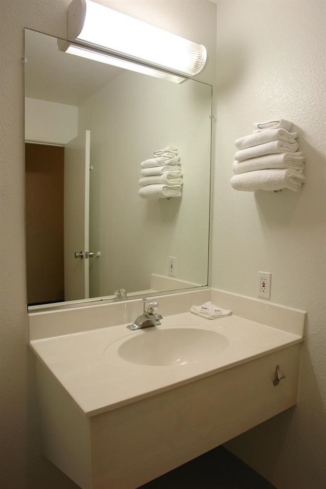 Motel 6-Tacoma, Wa - 파이프 외부 사진
