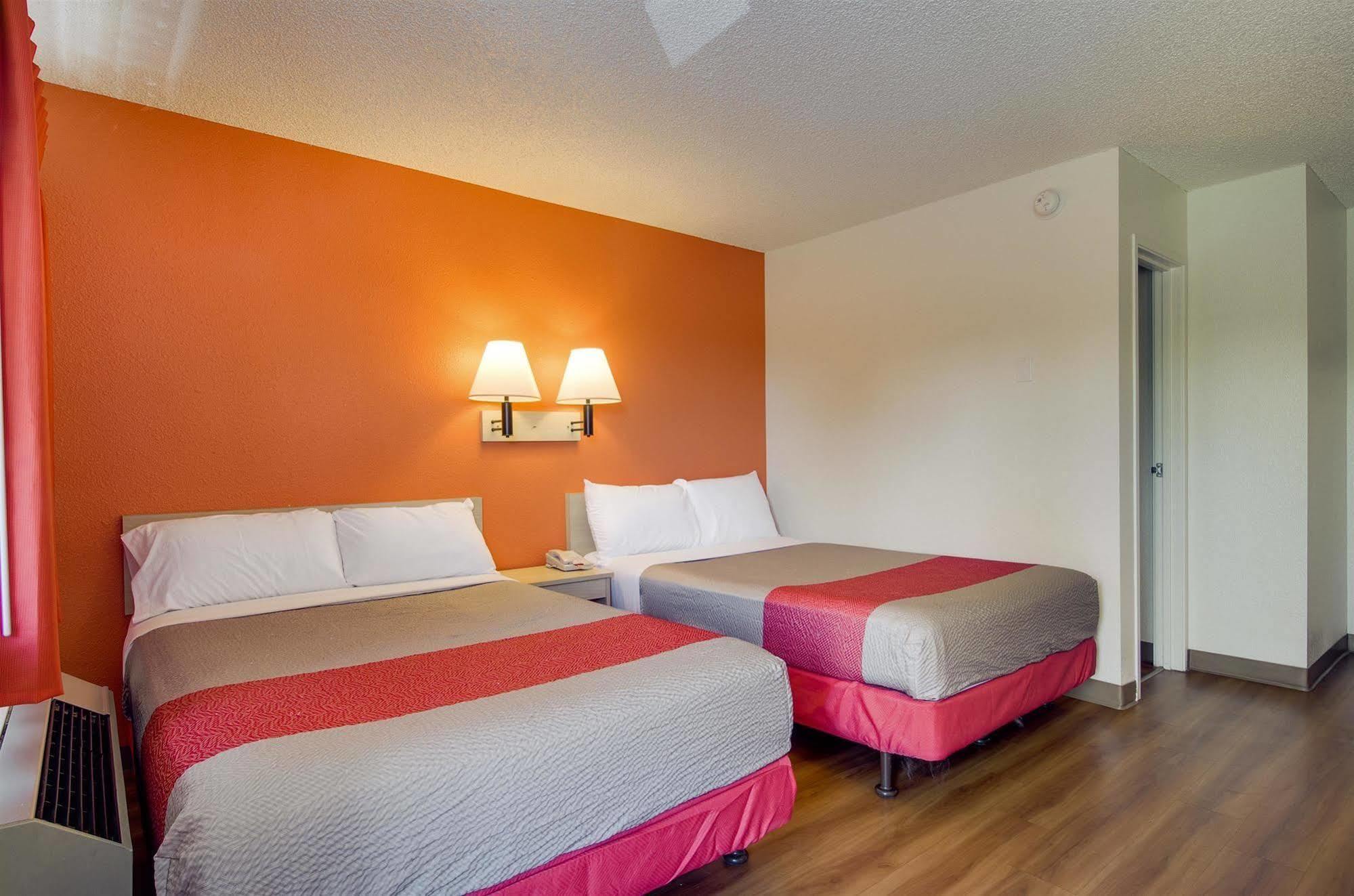 Motel 6-Tacoma, Wa - 파이프 외부 사진